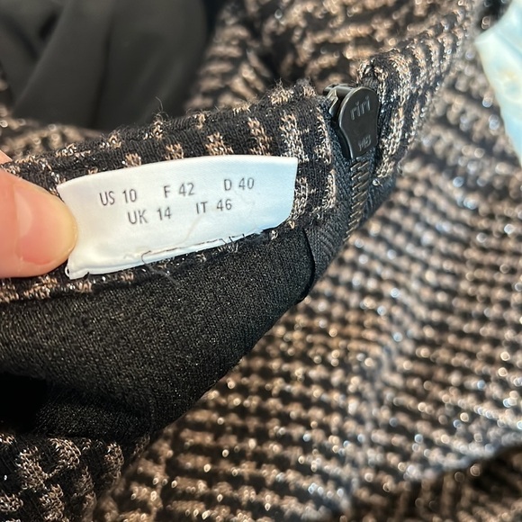 Akris Punto Black & Brown Herringbone Oversized Short Sleeve Sweater Size 10US - Picture 7 of 7